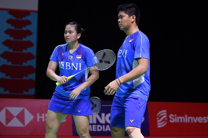 Pasangan ganda campuran Indonesia, Praveen Jordan/Melati Daeva Oktavianti, pada babak pertama Indonesia Open 2021 di Bali International Convention Centre, Nusa Dua, Rabu (24/11/2021).