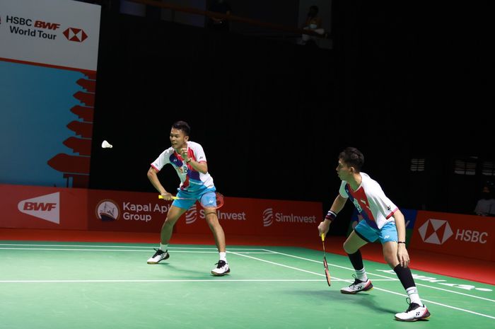 Pasangan ganda putra Indonesia, Fajar Alfian/Muhammad Rian Ardianto, saat tampil pada babak kedua Indonesia Open 2021 di Bali International Convention Centre &amp; The Westin Resort, Nusa Dua, Bali, Kamis (25/11/2021)