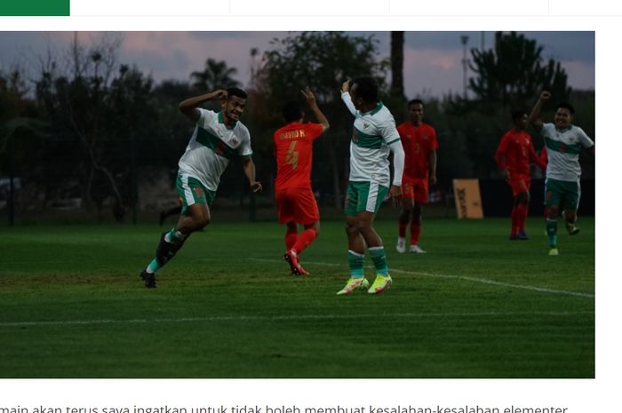 Ricky Kambuaya (kiri) dan Irfan Jaya (kanan) ketika merayakan gol dalam laga Timnas Indonesia vs Myanmar.