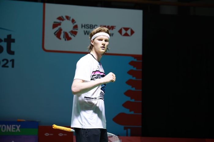 Pebulu tangkis tunggal putra Denmark, Anders Antonsen, memutuskan untuk keluar dari pemusatan latihan di negaranya.