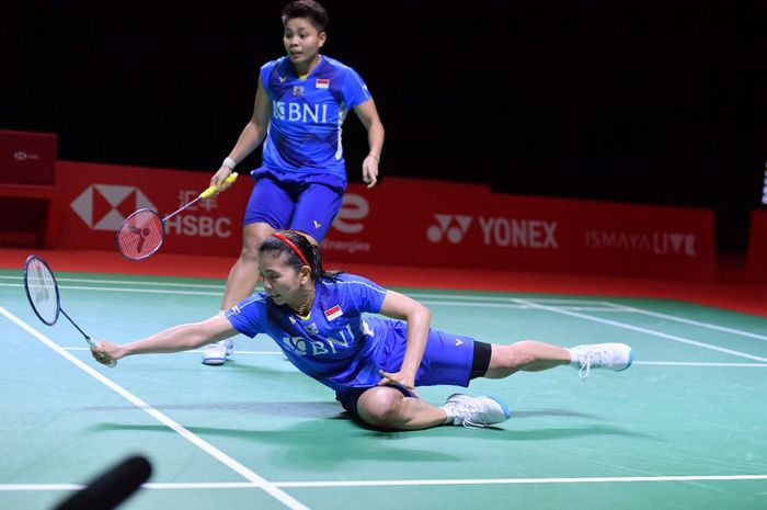 Aksi Greysia Polii/Apriyani Rahayu pada babak semifinal BWF World Tour Finals 2021, Sabtu (4/12/2021)