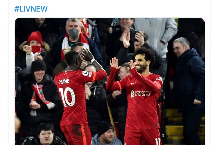 Selebrasi dua pemain Liverpool, Sadio Mane dan Mohamed Salah, saat melawan Newcastle United di Anfield, Kamis (16/12/2021) waktu setempat atau Jumat dini hari WIB.