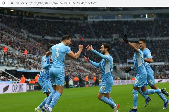 Manchester City menciptakan 2 rekor baru di kancah sepak bola Inggris, termasuk menyalip torehan Liverpool, setelah berhasil membantai Newcastle United.