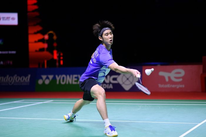 Pebulu tangkis tunggal putra Singapura, Loh Kean Yew yang dikalahkan Anthony Sinisuka Ginting pada Singapore Open 2022.