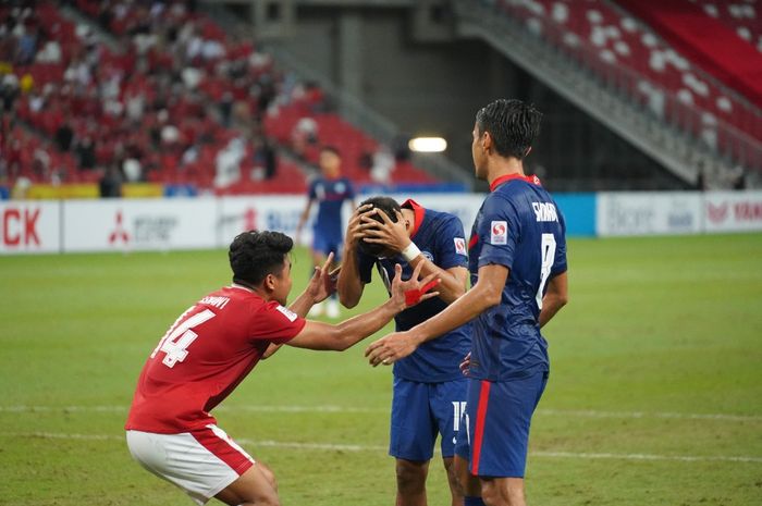 pemain timnas Indonesia, Asnawi Mangkualam dalam laga semifinal Piala AFF 2020