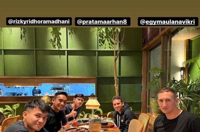 Agen Egy Maulana Vikri dan Witan Sulaeman, Dusan Bogdanovic, bertemu dengan Pratama Arhan.