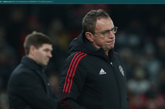 Ralf Rangnick perlu mencuri hati lima pemain untuk menjaga stabilitas ruang ganti Manchester United musim ini, termasuk Cristiano Ronaldo.