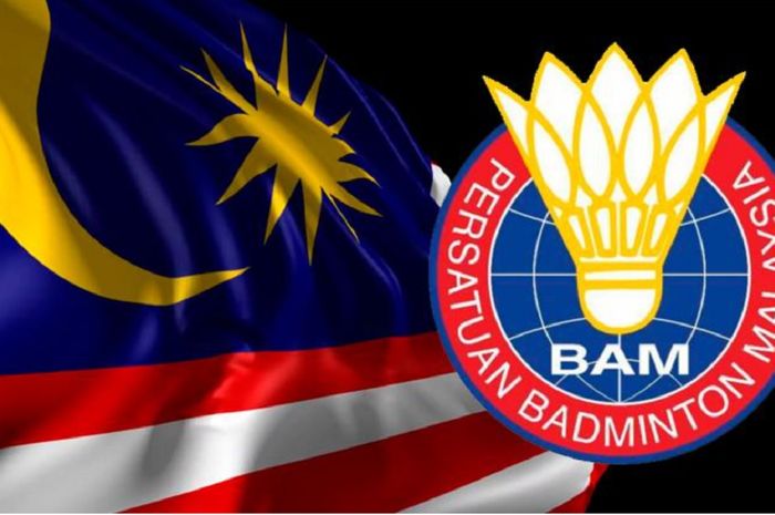 Asosiasi Bulu Tangkis Malaysia (Badminton Association of Malaysia) makin panas ditinggal pelatihnya.