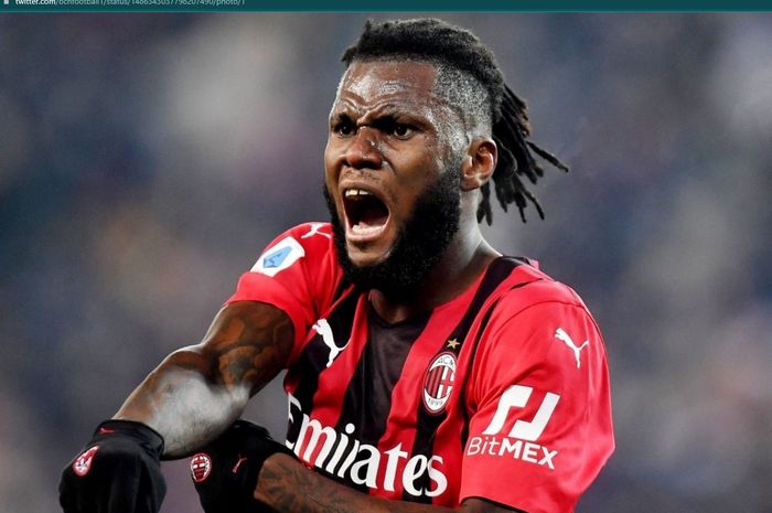 Gelandang AC Milan, Franck Kessie, dilaporkan siap meninggalkan San Siro dan merapat ke Barcelona usai dibujuk langsung oleh Xavi Hernandez. 