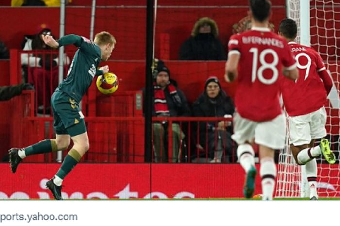 Assist pemain Middlesbrough, Duncan Warmore, untuk gol Matt Crooks ke gawang Manchester United dalam laga putaran keempat Piala FA 2021-2022 pada Jumat (4/2/2022) waktu setempat atau Sabtu dini hari WIB.