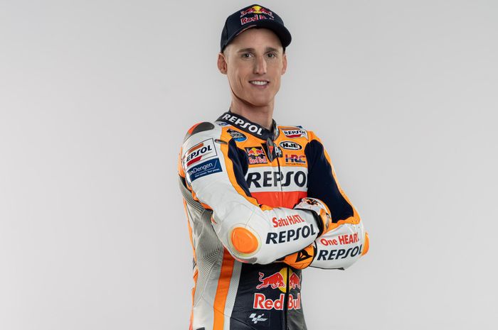 Pembalap Repsol Honda, Pol Espargaro, pada peluncuran tim pada Selasa (8/2/2022).