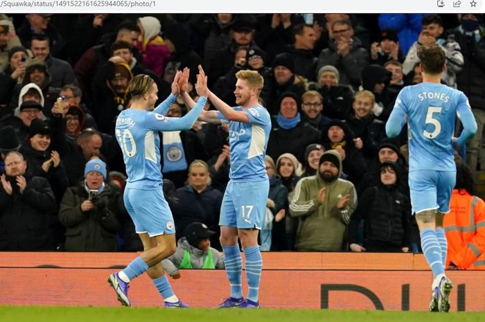 Manchester City berhasil membungkam tim promosi, Brentford, berkat penalti dan blunder pada pekan ke-24 Liga Inggris 2021-2022.