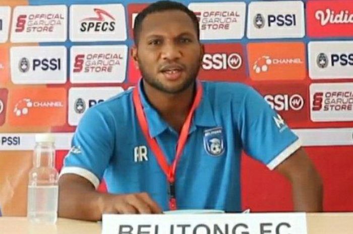 Pelatih Belitong FC, Ardiles Rumbiak