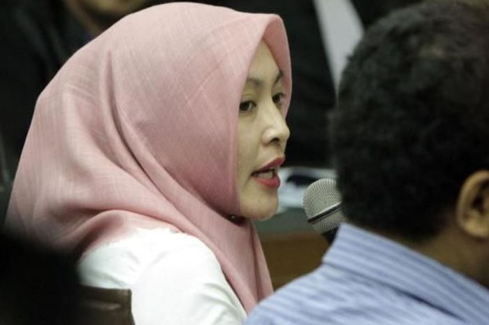 Angelina Sondakh memberikan kesaksian pada sidang di Pengadilan Tipikor, Jakarta Pusat, dengan terdakwa Muhammad Nazaruddin, Rabu (6/1/2016).