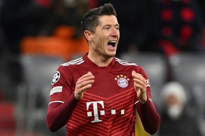 Selebrasi striker Bayern Muenchen, Robert Lewandowski, usai menjebol gawang RB Salzburg.