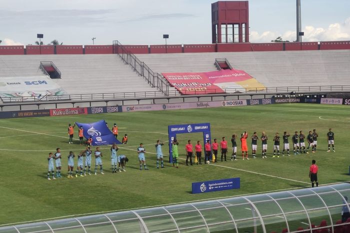 Dua Asisten Wasit di belakang gawang memulai debutnya di laga Persela vs Persikabo 1973 di pekan ke-30 Liga 1 musim 2021/22.