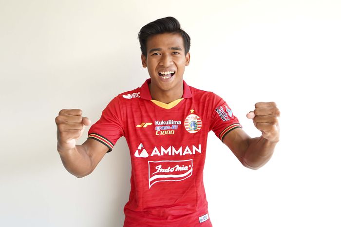 Striker pinjaman Persija dari Persis Solo, Irfan Jauhari.