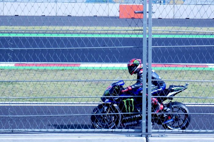 Pembalap Monster Energy Yamaha, Fabio Quartararo, menjadi pemilik waktu lap tercepat pada sesi latihan bebas kedua MotoGP Indonesia di Sirkuit Mandalika, Lombok, Nusa Tenggara Barat, 18 Maret 2022.