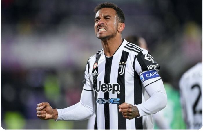 Bek kanan Juventus, Danilo, mengawali krisis klub dengan mengalami cedera selama 20 hari.