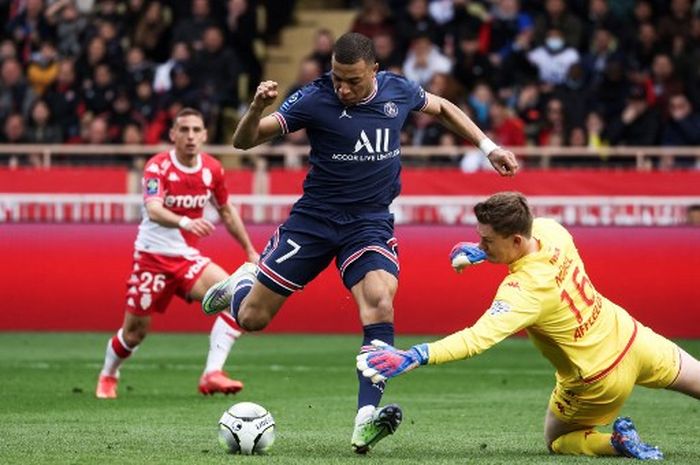 Striker PSG, Kylian Mbappe, kesal karena kemenangan 8-0 tak membuat orang-orang melupakan kekalahan dari Real Madrid di Liga Champions.