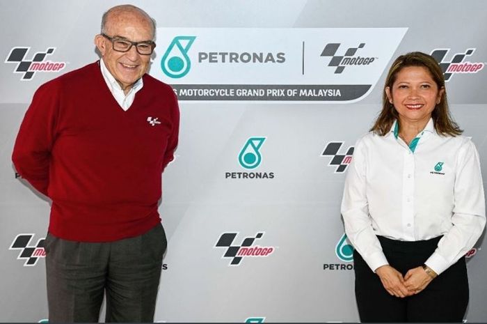 CEO Dorna Sports Carmelo Ezpeleta (kiri) dan Senior General Manager Grup Strategi Komunikasi Petronas, Datin Anita Azrina Abdul Aziz.