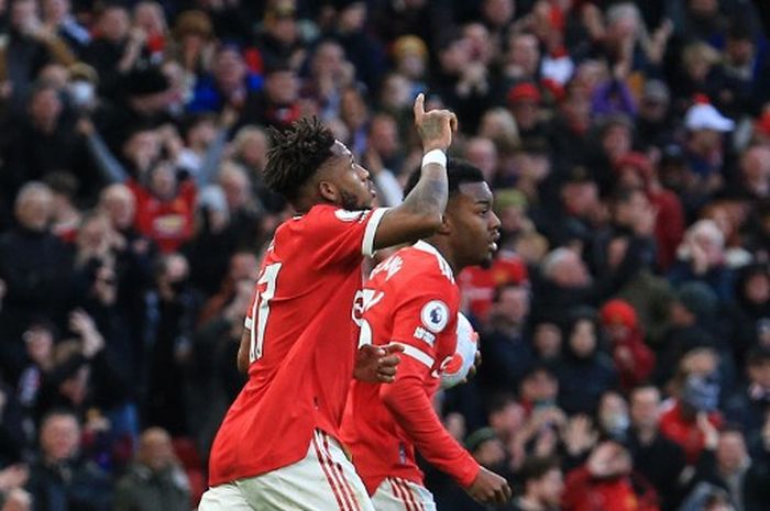 Fred merayakan golnya untuk Manchester United saat jumpa Leicester City pada lanjutan Liga Inggris di Old Trafford (2/4/2022).