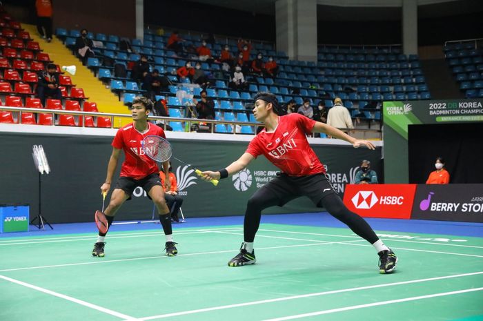 Pasangan ganda putra Indonesia, Muhammad Shohibul Fikri/Bagas Maulana, pada perempat final Korea Open 2022 di Palma Stadium. Suncheon, Jumat (8/4/2022).