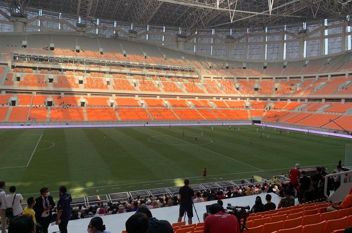 Jakarta International Stadium mulai digelar pertandingan, Rabu (13/4/2022)