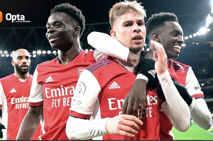 Dua bintang muda Arsenal, Bukayo Saka dan Emile Smith Rowe, mengikuti jejak Wayne Rooney dan Cristiano Ronaldo di Manchester United berkat ketajaman mereka di Liga Inggris.