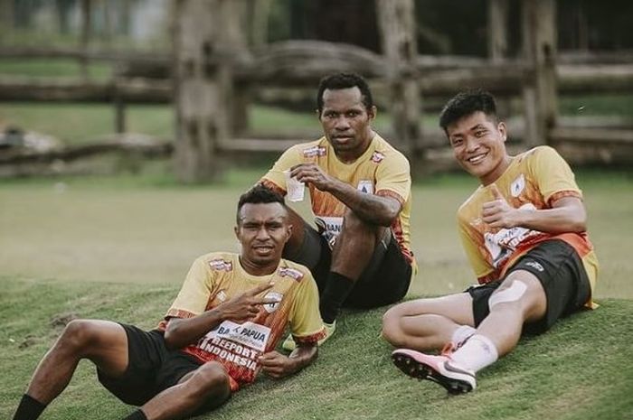 Pemain Persipuara, Takuya Matsunaga, Feri Pahabol dan Rivaldo Ferre