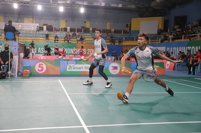 Pasangan ganda putra Indonesia, Fajar Alfian/Muhammad Rian Ardianto, pada babak pertama Kejuaraan Asia 2022 di Muntinlupa Sports Complex, Manila, Filipina, Selasa (26/4/2022).