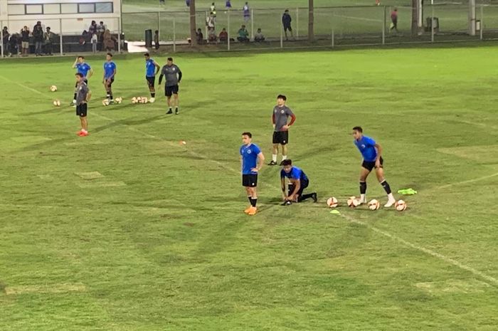 Egy Maulana, Saddil Ramdani, dalam latihan timnas U-23 Indonesia di Lapangan B Senayan Jakarta Pusat, Sabtu (30/4/2022).