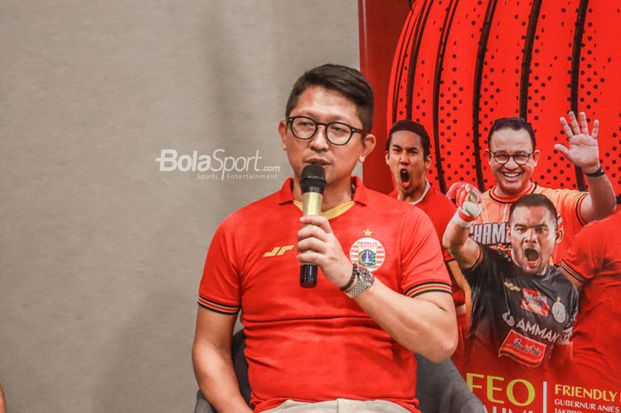 Presiden Persija Jakarta, Mohamad Prapanca, sedang memberikan keterangan kepada awak media  di Jakarta Internasional Stadium, Jakarta Utara, 7 Mei 2022.