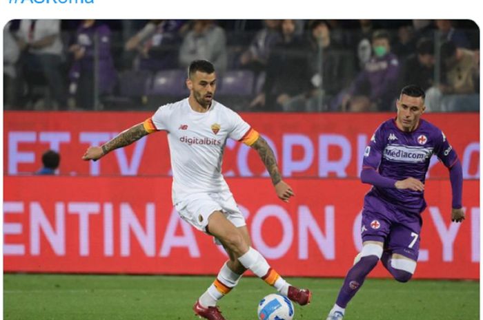 Momen Leonardo Spinazzola kembali bermain setelah 10 bulan absen akibat cedera yang dideritanya pada laga AS Roma melawan Fiorentina di Liga Italia 2021-2022.