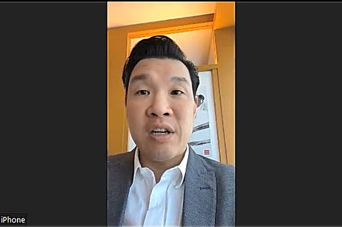 Senior Vice President UFC, Kevin Chang, dalam wawancara via Zoom dengan Bolasport.com, Selasa (10/5/2022).