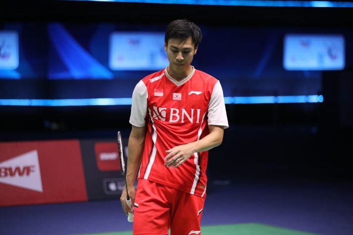 Pemain tunggal putra Indonesia, Shesar Hiren Rhustavito, ketika tampil pada semifinal Thomas Cup 2022 melawan Jepang di Impact Arena, Bangkok, Thailand, Jumat (13/5/2022).