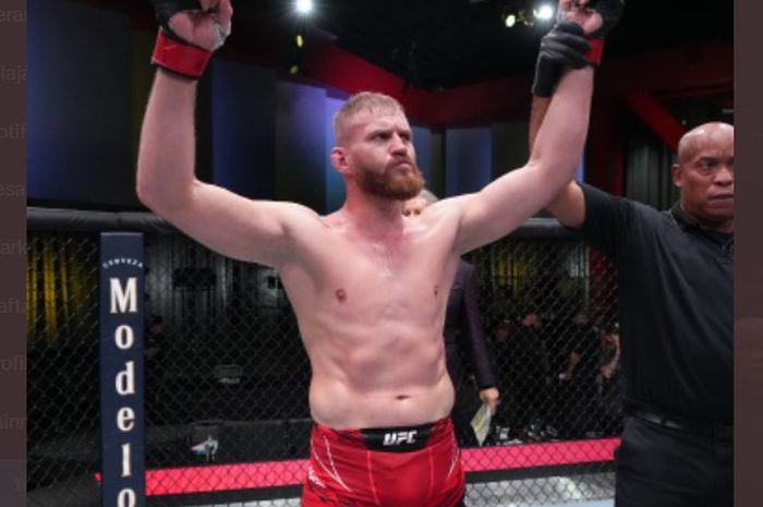 Petarung kelas berat-ringan UFC, Jan Blachowicz, setelah bertarung pada UFC Vegas 54.