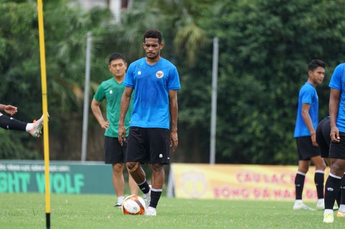 Timnas U-23 Indonesia menggelar latihan di Nam Dinh Provincial Sports Palace (17/5/2022), jelang laga semifinal SEA Games 2021 melawan timnas Thailand.