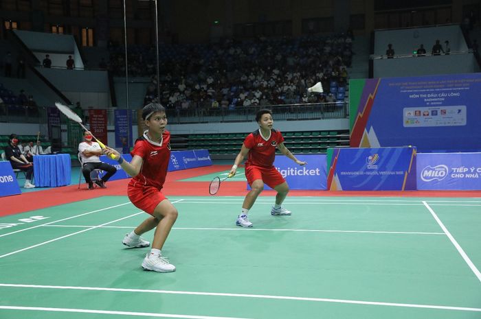 Pasangan ganda putri Indonesia Apriyani Rahayu/Siti Fadia Silva Ramadhanti saat berlaga SEA Games 2021. 