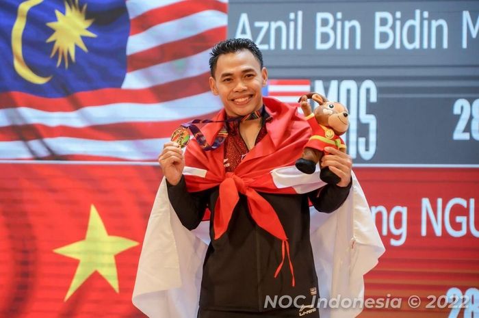 Eko Yuli Irawan bertekad mempersembahkan medali emas dari cabang olahraga angkat besi di Olimpiade Paris 2024