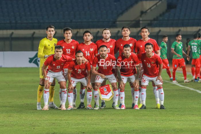 Skuad Timnas Indonesia (skuat timnas Indonesia) saat menghadapi Bangladesh dalam laga FIFA Matchday, di Stadion Si Jalak Harupat, Soreang, Kabupaten Bandung, Jawa Barat, Rabu (1/6/2022).