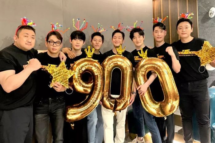 Film The Roundup yang diperankan Ma Dong Seok dan Son Suk Ku berhasil meraih total 9 juta penonton bioskop lebih cepat dari Parasite.