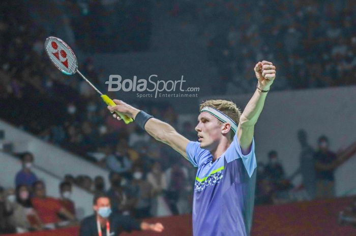 Atlet tunggal putra Denmark, Viktor Axelsen, melaju ke perempat final Indonesia Open 2023