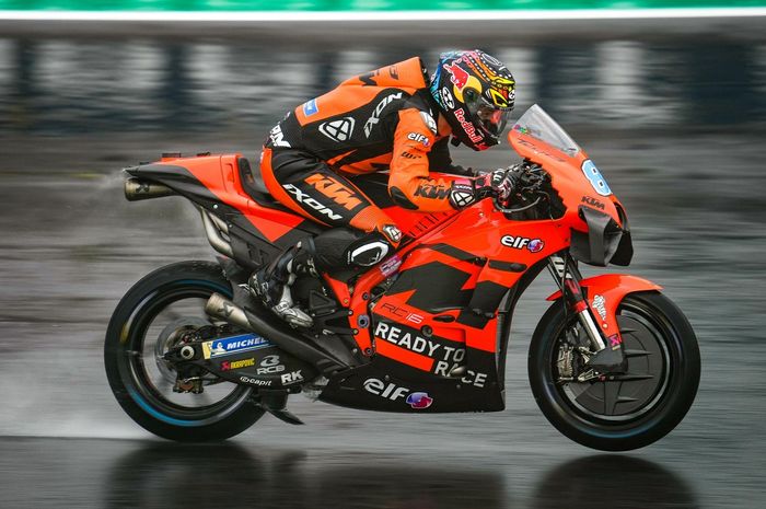 Pembalap Tech3 KTM Factory Racing, Remy Gardner, pada balapan MotoGP Belanda. Gardner mengonfirmasi lagi bahwa dia tidak akan berlomba di kelas utama musim depan.