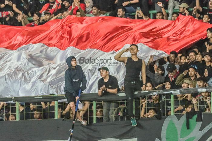 Netizen kompak melayangkan protes kepada Ketua Umum PSSI Erick Thohir terkait mahalnya harga tiket Timnas Indonesia melawan Irak dan Filipina.