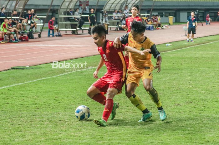 Suasana pertandingan timnas U-19 Vietnam kontra timnas U-19 Brunei Darussalam di Stadion Patriot Candrabhaga, Bekasi, Jawa Barat, 6 Juli 2022.