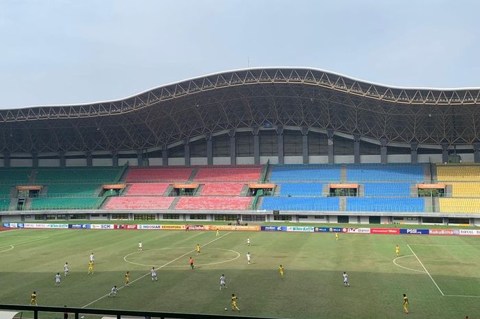 Laga Grup B Piala AFF U-19 2022 antara Malaysia vs Laos di Stadion Patriot Candrabhaga, Bekasi, Senin (11/7/2022).