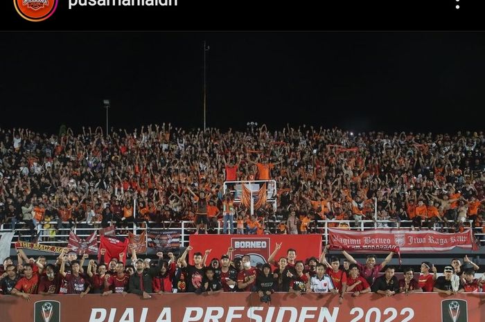 Kehangatan suporter Borneo FC Samarinda dengan fans PSM Makassar