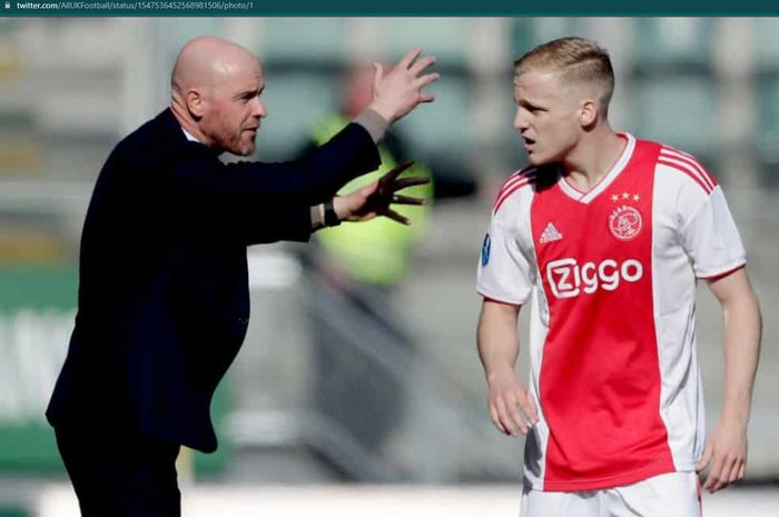 Erik ten Hag dan Donny van de Beek waktu masih sama-sama berada di Ajax Amsterdam.