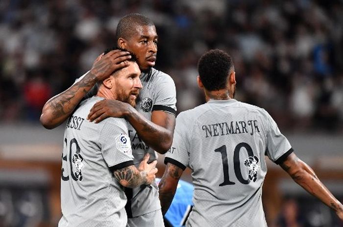 Lionel Messi merayakan selebrasi usai mencetak gol saat Paris Saint-Germain saat berhadapan dengan Kawasaki Frontale dalam tur pramusim di Japan National Stadium, Rabu (20/7/2022).